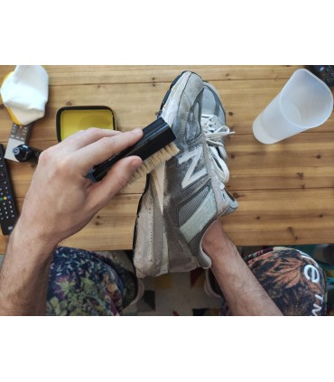 Nettoyant mousse pour Sneaker à Nice - Nettoyer sneaker à Nice